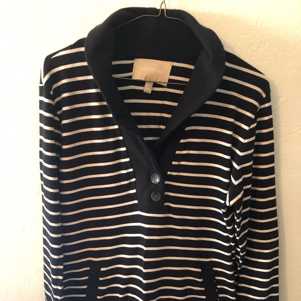 Black/White Stripped Top